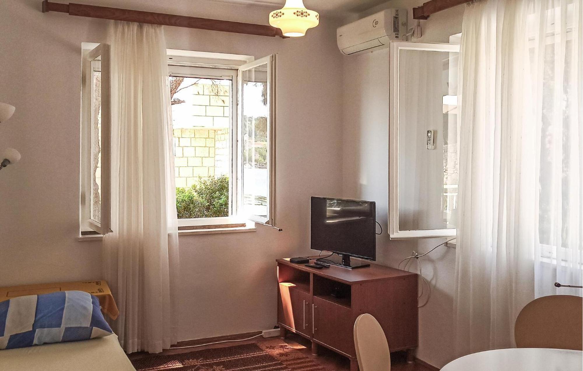 Amazing Apartment In Lumbarda With Kitchen Εξωτερικό φωτογραφία