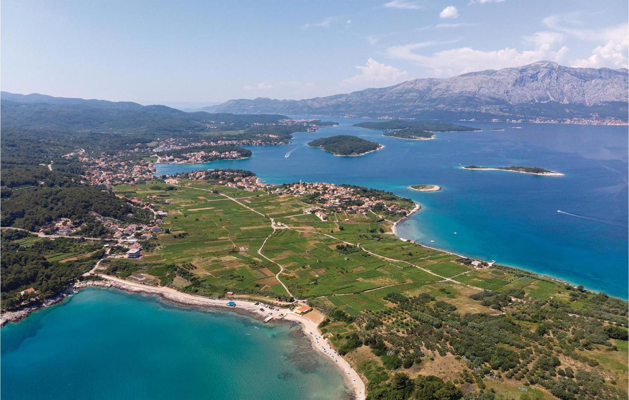 Amazing Apartment In Lumbarda With Kitchen Εξωτερικό φωτογραφία